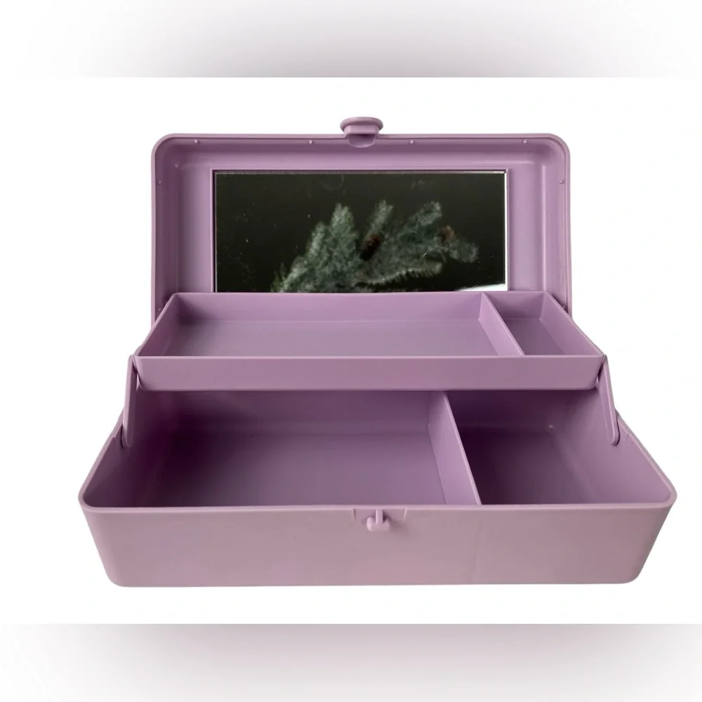 Vintage 80s Caboodles Makeup Cosmetics Case with Mirror Model 2605 Lavender